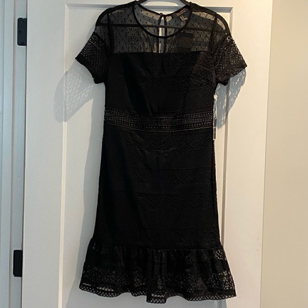 FOREVER21- Beautiful Black Lace Detail Black Dress